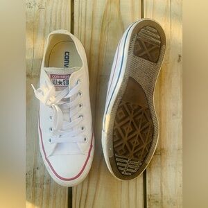 White CHUCK TAYLOR ALL STAR Converse Sneakers Size 7